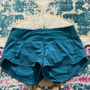 Lululemon Speed up short 2.5 inch